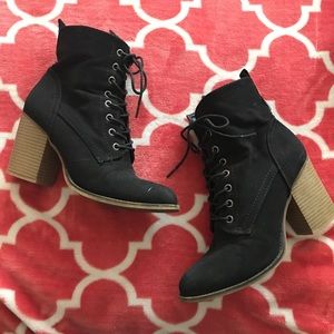Just Fab Black Lace Up Booties!